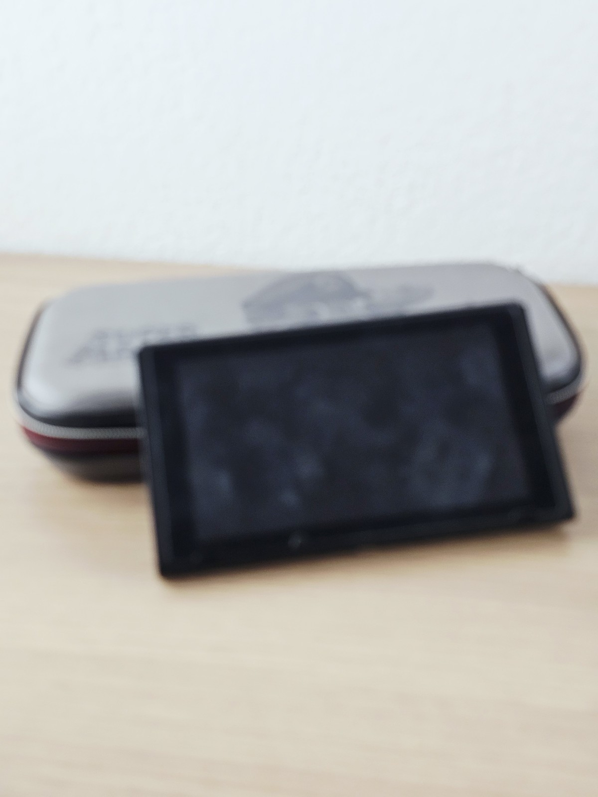 Nintendo Switch console portable avec etui de transport SANS